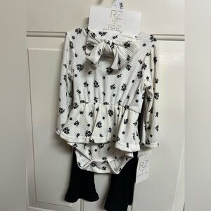 Rachel Zoe White Floral Ribbed Peplum Bodysuit Set with Black Pants